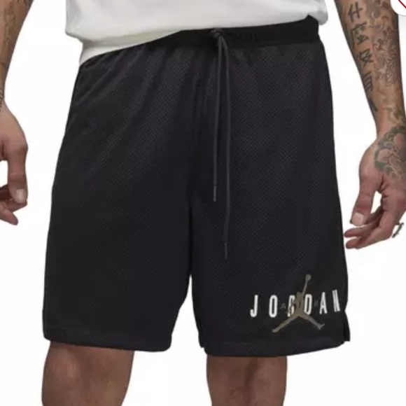 Jordan Men's Essential Mesh Graphic Shorts-Black - Picture 1 of 5
